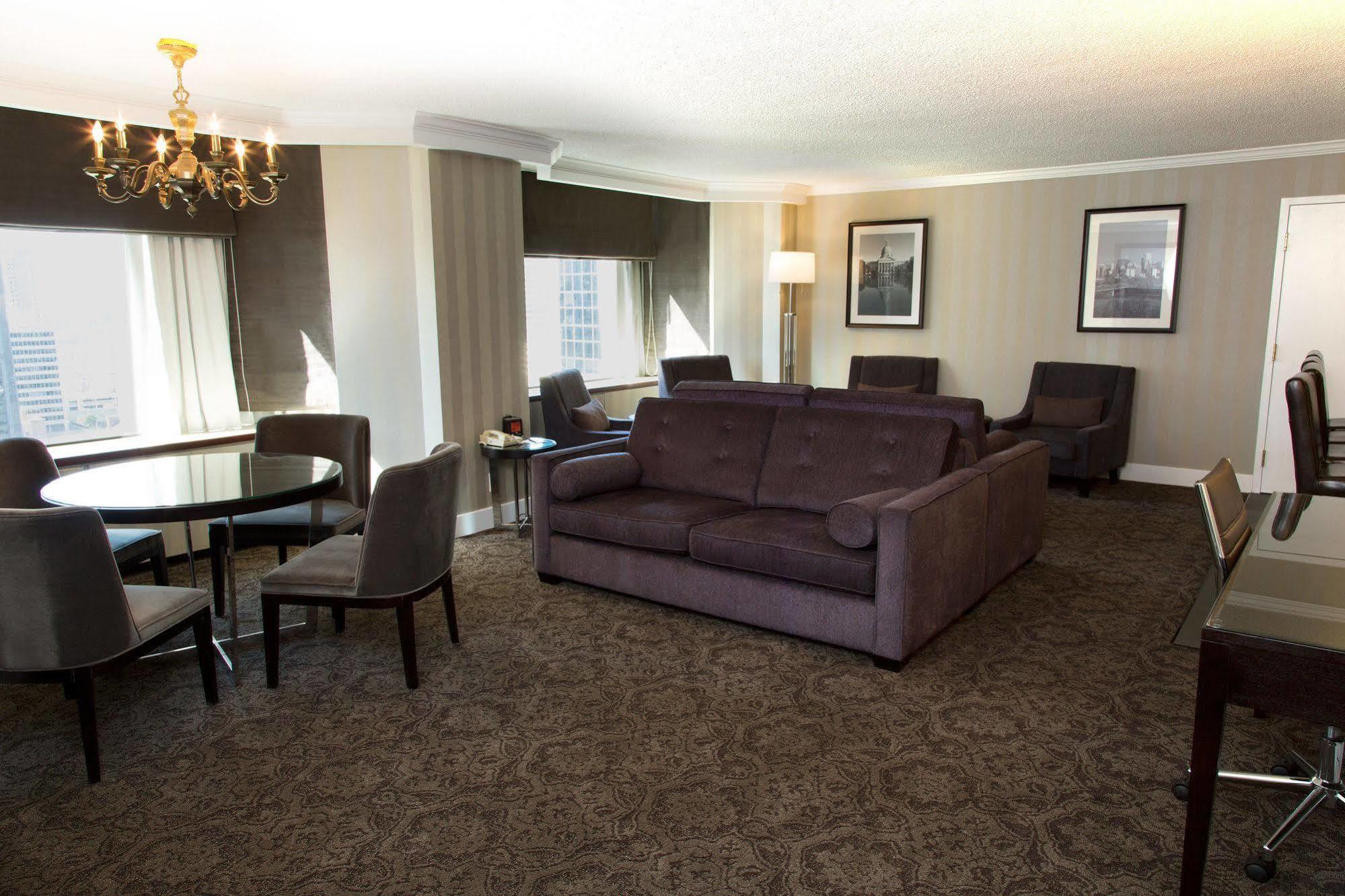 Sandman Signature Edmonton Downtown Hotel Exterior foto